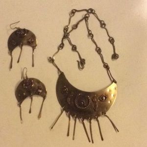 VINTAGE COSTUME JEWELRY NECKLACE & EARRING SET